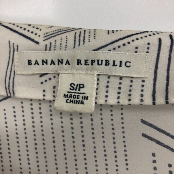 Banana Republic Sheet Beaded V-Neck white barrack long sleeve blouse small - Picture 4 of 13